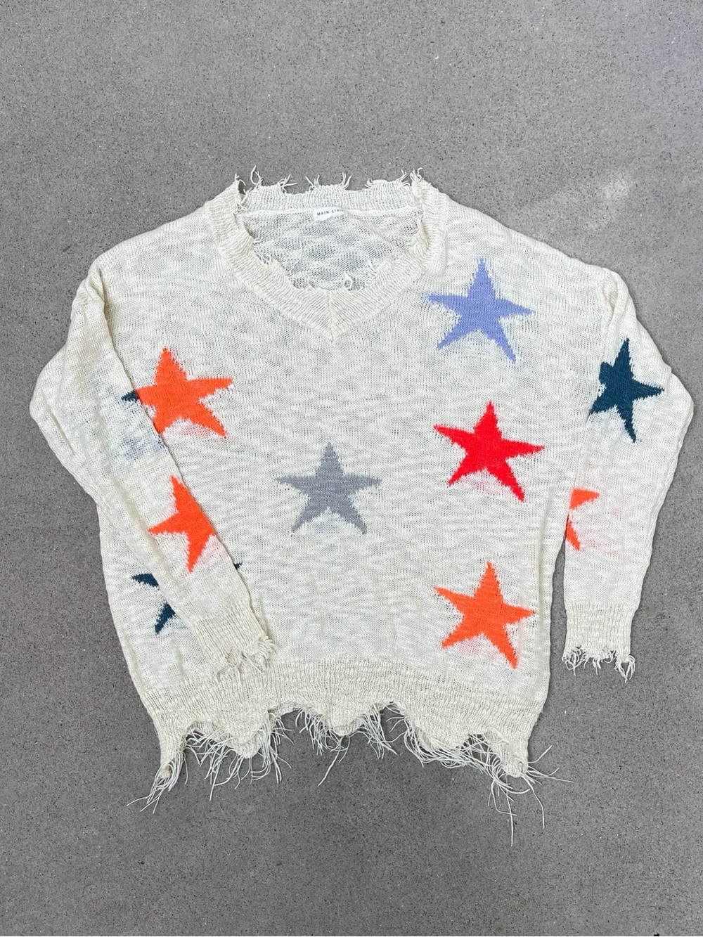 Distressed Oversized Star Sweater Cream Raw Hem V-Neck Lightweight Knit Sz M